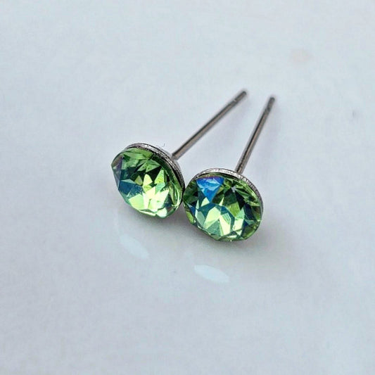 "Spearmint" Studs (Colour shift)