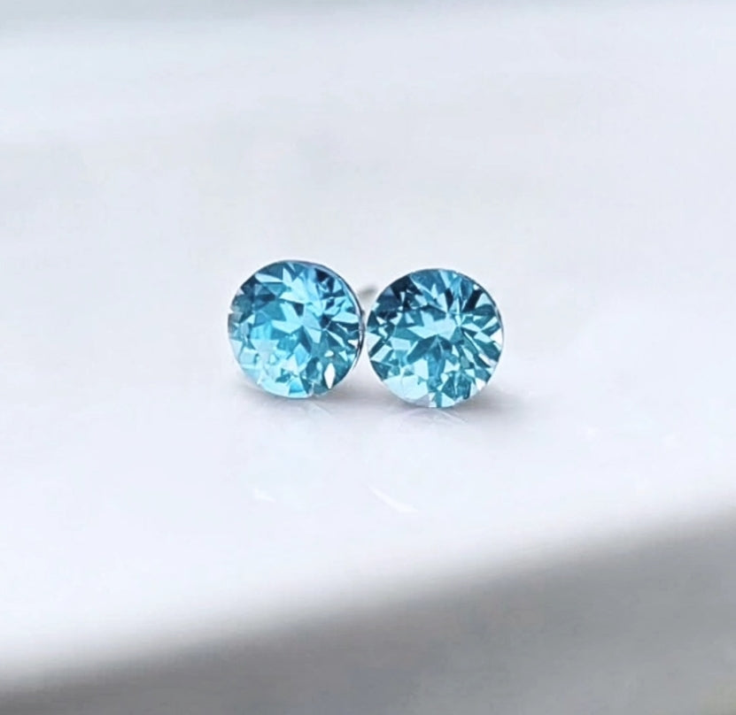Aquamarine Studs (6mm)