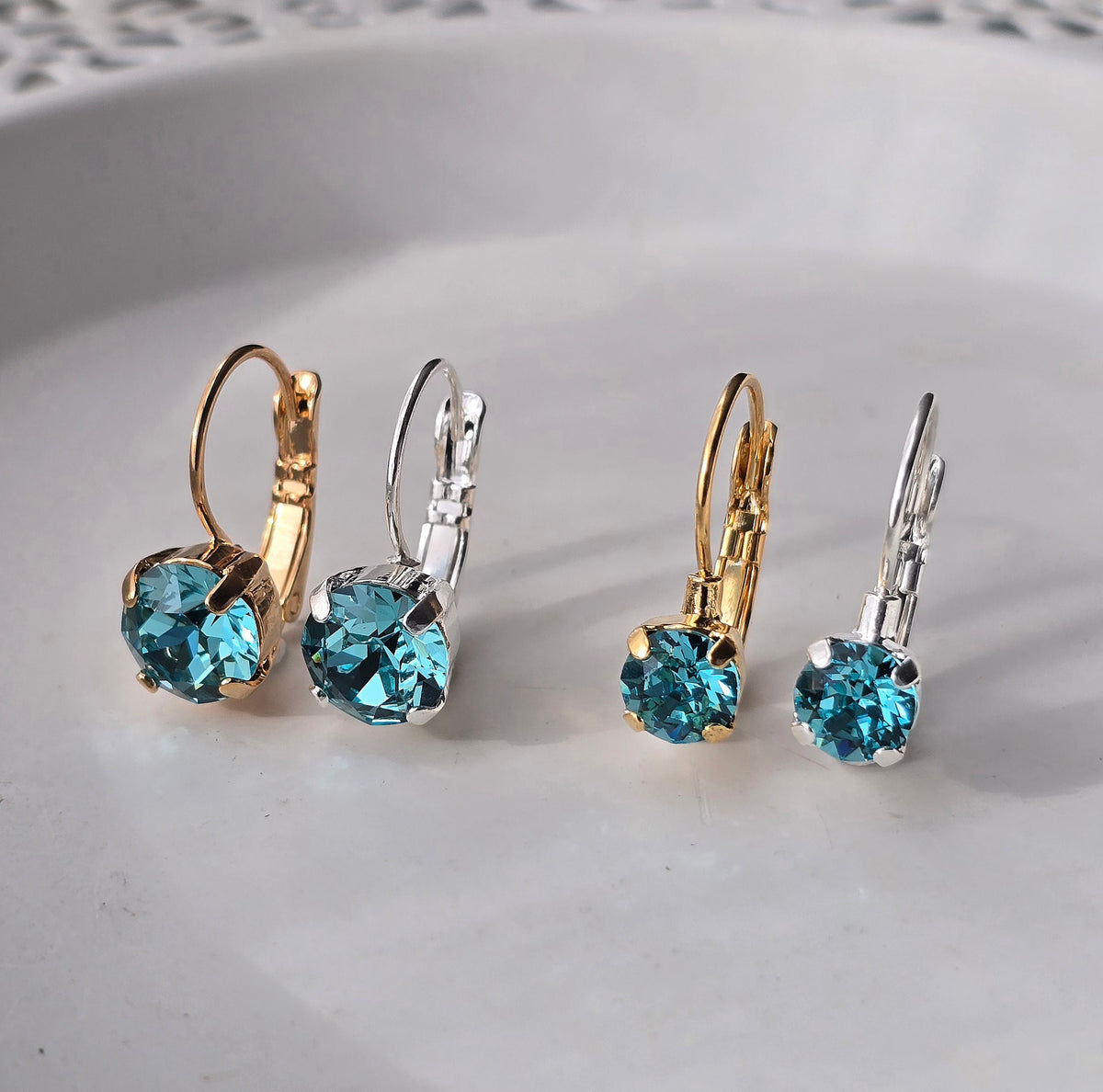 6mm or 8mm Light Teal Leverback