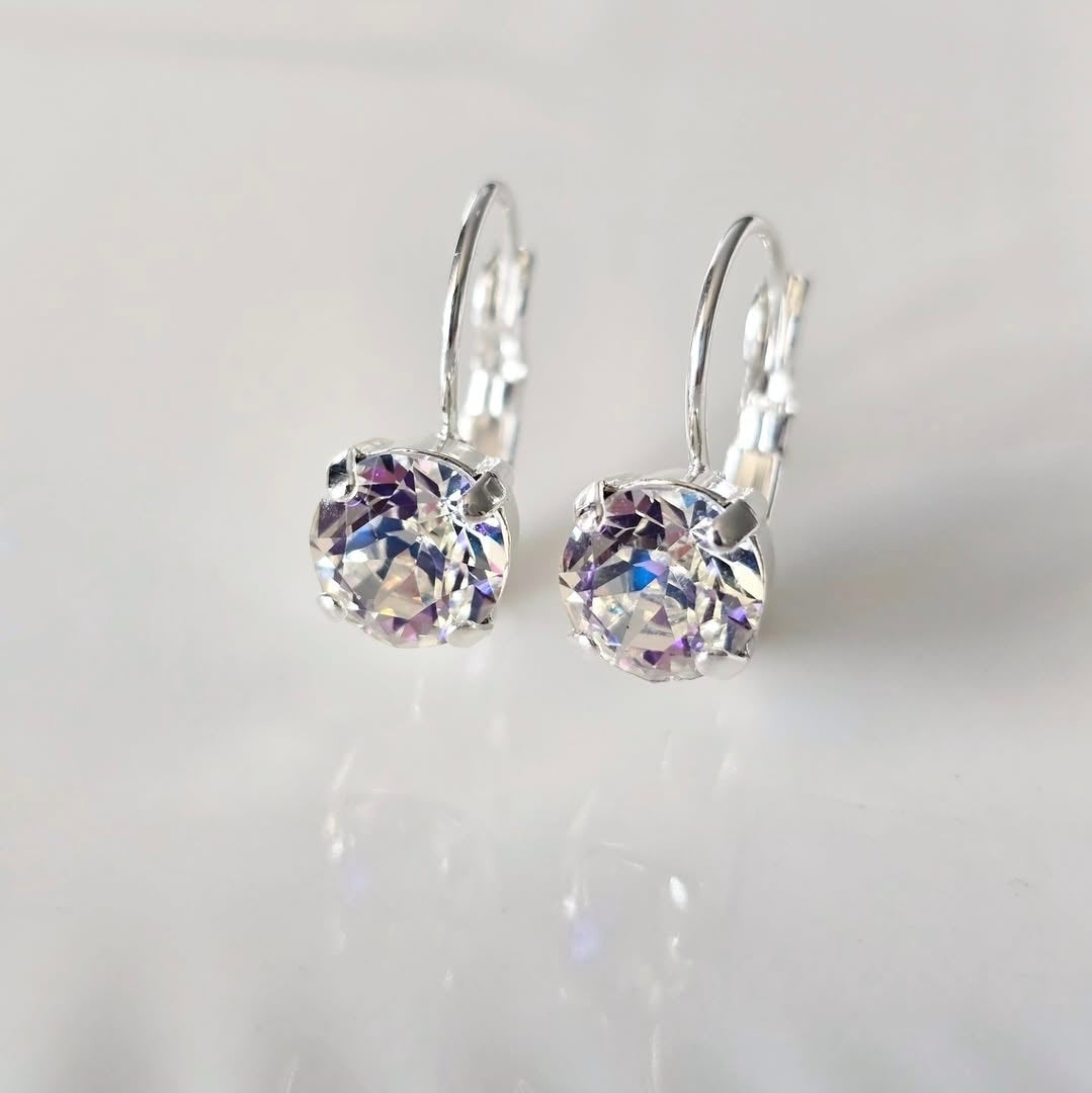 "Moon Beam" 8mm Lever Back