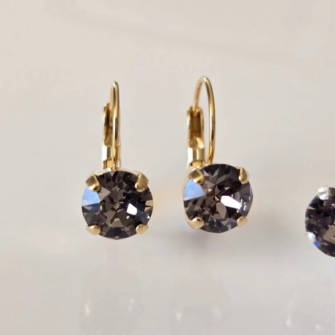 "Greige" 8mm Lever Back