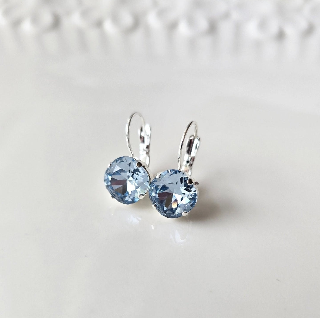 Light Sapphire 10mm Lever Back